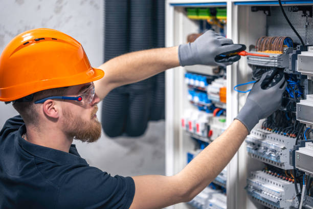 Best Electrical Installation Contractor  in Deephaven, MN